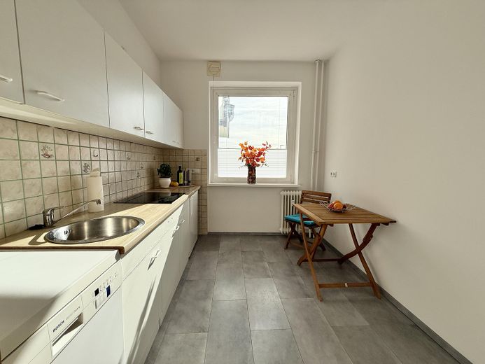 Top-Lage & Weitblick am Fennsee: Helle, bezugsfreie 2-Zimmer-Wohnung. Für Selbstnutzer oder Anleger – Küche