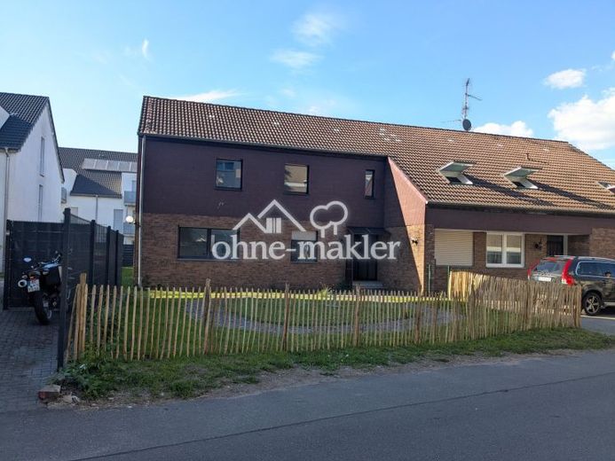 Świeżo wyremontowane mieszkanie typu „dom w domu”: 150 m², nowa kuchnia w zabudowie, ogród i taras, klinika, RWTH – Zdjęcie 1