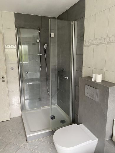 Frankfurt Praunheim Zentrale Lage 3 Zimmer Erdgeschoss mit Garten – Foto 7