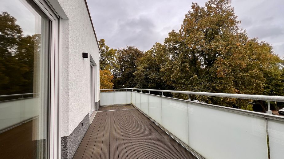 Penthouse I 3-Zimmer-Wohnung mit Süd-Dachterrasse & Aufzug – Dachterrasse