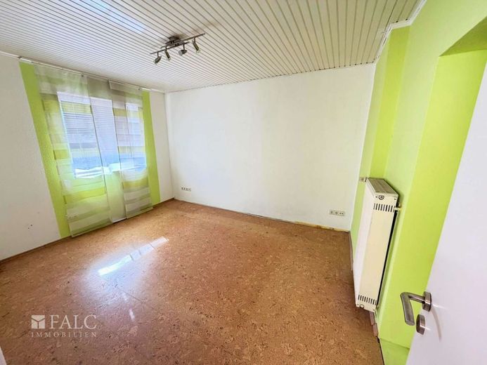 PROVISIONSFREI - Stadthaus für die Familie, Mehrgenerationen oder zur Vermietung – Schlafzimmer auf dem 2.OG