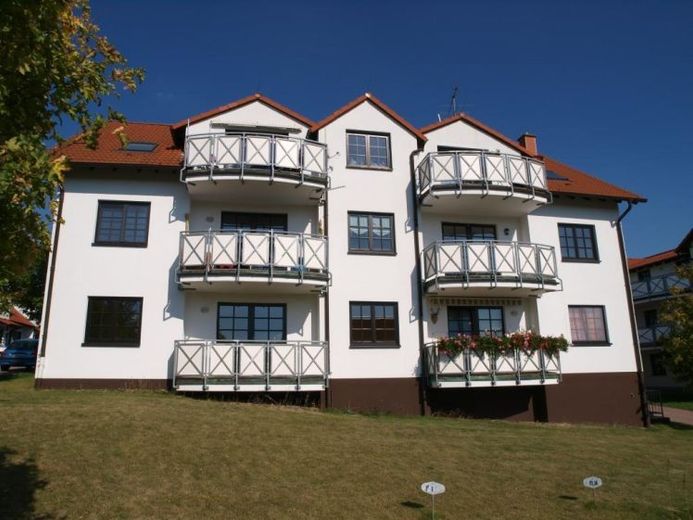 GEPFLEGTES MEHRFAMILIENHAUS IM SPECKGÜRTEL VON DRESDEN – फोटो 1