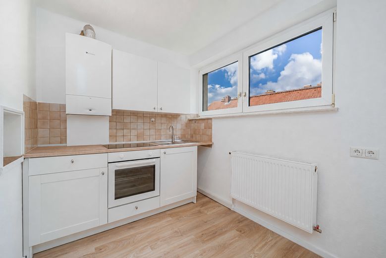 Sanierte 3-Zimmer-Wohnung mit EBK, leerstehend von Privat – Neue Küche