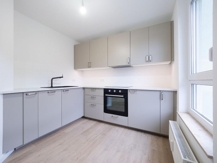 Helle 1,5-Zimmer-Wohnung in der Seniorenwohnanlage Papiergässle im Herzen von Waldkirch – Küche