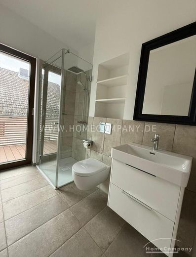 Rödelheim 8072694 – Modernes Dachgeschoss mit Balkon  &  hochwertiger Ausstattung – 64b990d1fb6f541864bc0f604f1b59ac668cc84a.jpg