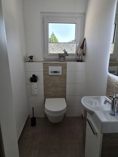 Reihenendhaus mit schönem Garten und Garage in Gelsenkirchen-Schaffrath – Foto 8