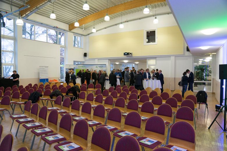 Büro- u. Praxisflächen im TaT Themenpark, repräsentativ, modern, zentral inkl. Parkplätze – Veranstaltungshalle