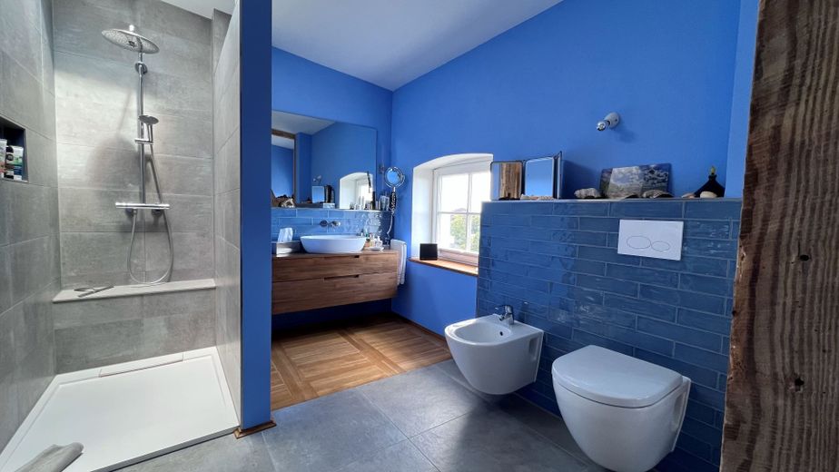 Penthouse-Traum mit Weitblick - Stillvolles Wohnen auf Rügen – Bad