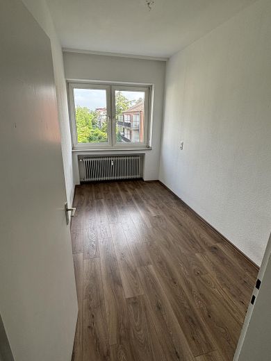 Wohntraum: Moderne 3-Zimmer-Wohnung mit 2 Balkonen und viel Platz zum Wohlfühlen! – Arbeits-/ Kinderzimmer