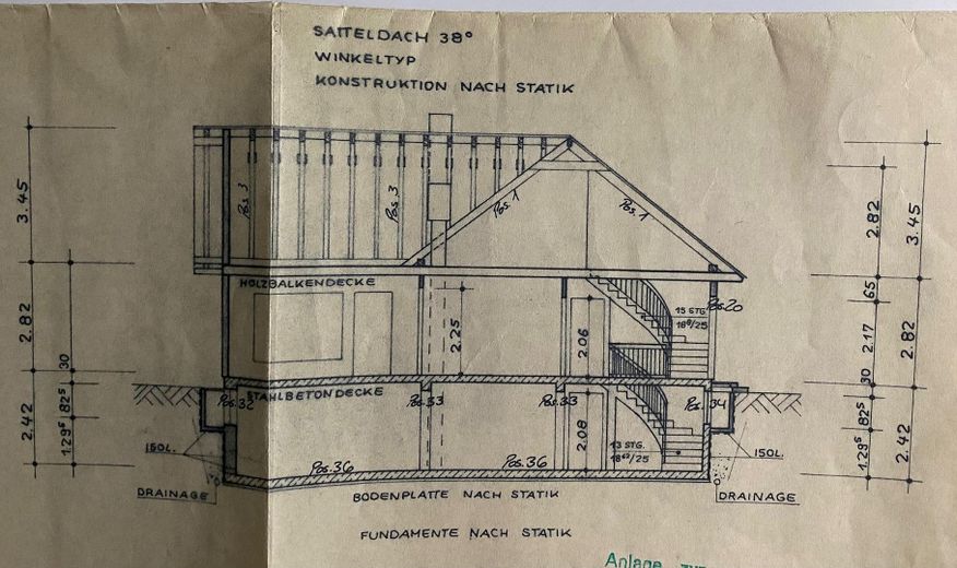 Casa indipendente unifamiliare in una buona posizione, con grande potenziale, a Dietzenbach – Querschnitt Haus