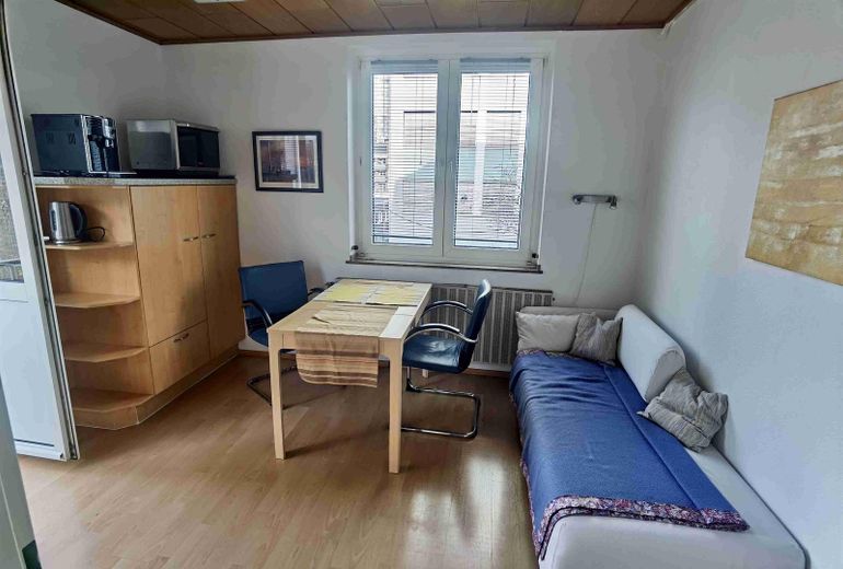 Charmantes ruhiges Appartement in bester Lage voll ausgestattet – Wohnküche
