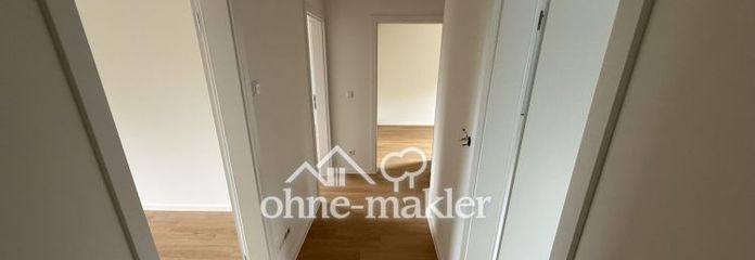Sanierte Dachgeschosswohnung mit Fußbodenheizung und Stellplatz zum Erstbezug