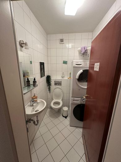 Großes, sonniges WG-Zimmer in 3erWG in Mainzer Altstadt – फोटो 2