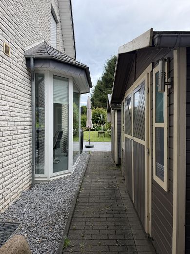 Hochwertige Doppelhaushälfte im Herzen von Elverdissen – Foto 6