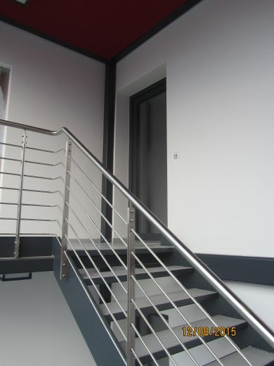 Barrierefreie Wohnung im Passivhaus – Treppenhaus