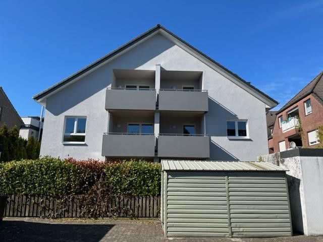 Appartement moderne de 2 pièces au dernier étage avec balcon orienté sud, situé au centre de Versmold – Haus Balkonansicht