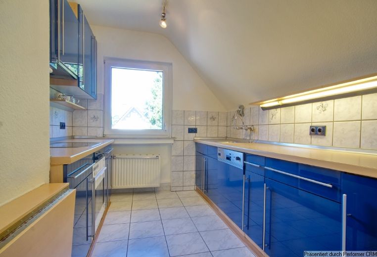 Möblierte 2-Zimmer-Wohnung mit großer Terrasse und sehr guten Parkmöglichkeiten, schöne ruhige Lage – 027d8389b18d2cdfed07f085d3598abc09aed67e.jpg