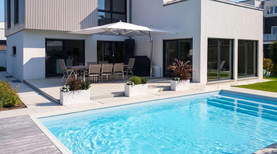 Modernes A+ Einfamilienhaus in Top Lage im Hanseviertel Lüneburg – Pool