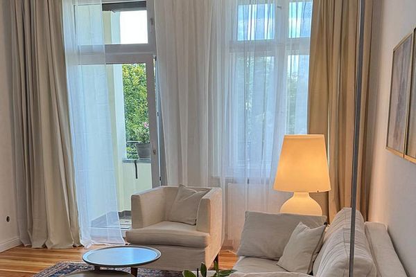 Wunderschöne vollmöblierte Altbau-Wohnung am Stadtpark Steglitz
