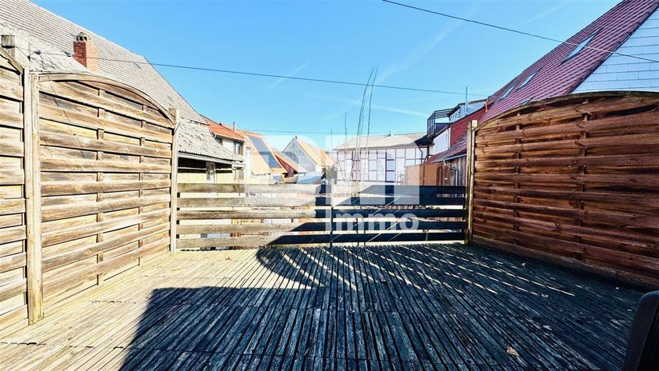 Vollvermietetes Wohn- und Gewerbeensemble: 3 Wohnungen + 2 Gewerbeeinheiten – WE1 OG Terrasse