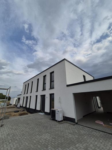 Doppelhaushälfte Neubau in Gehrden/Northen – Ansicht vorne