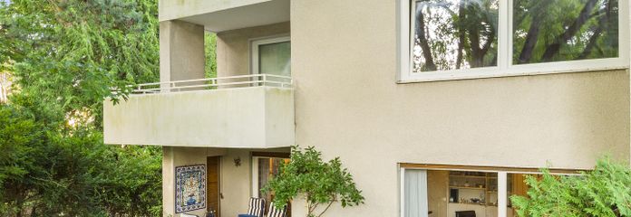 Preis reduziert - großzügige 4-Zimmer-Wohnung mit Terrasse und Blick ins Grüne in Berlin-Westend – Terrasse Bild 1