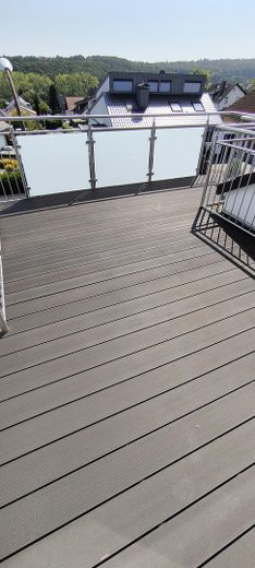 Provifrei! Erstbezug, 2 Zimmer Dachterrassenwohnung 0,76%KfW Darlehen inkl! – Viel Platz auf Dachterrasse