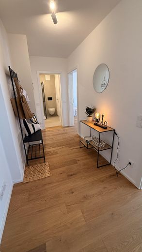 Kernsanierte 3-Zimmer-Wohnung mit Süd-Balkon & Garage – modern, bezugsfertig, provisionsfrei – Diele