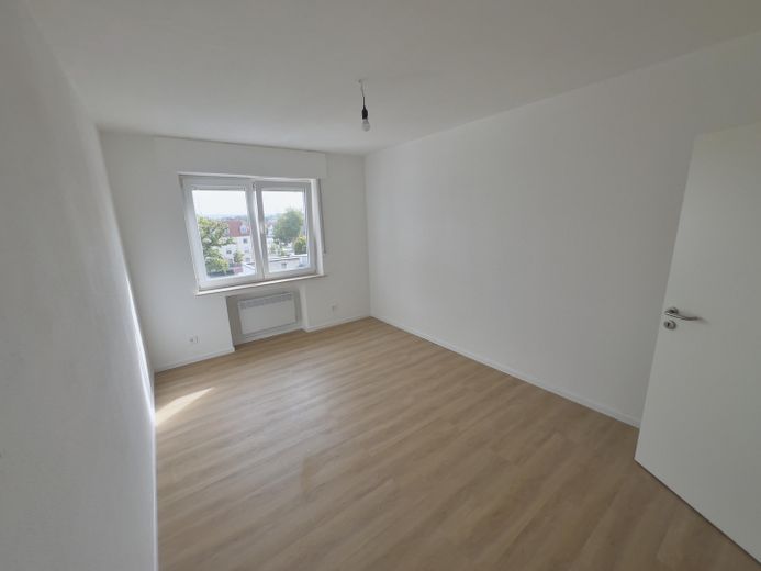 Відремонтована 3-кімнатна квартира з ліфтом, 86 м² – Падерборн-Ельзен, без комісії – Фотографія 4
