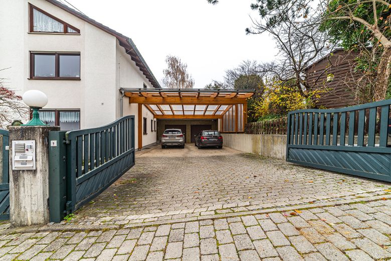 Zweifamilienhaus in Massivbau mit großem Garten in ruhiger Lage – Foto 4