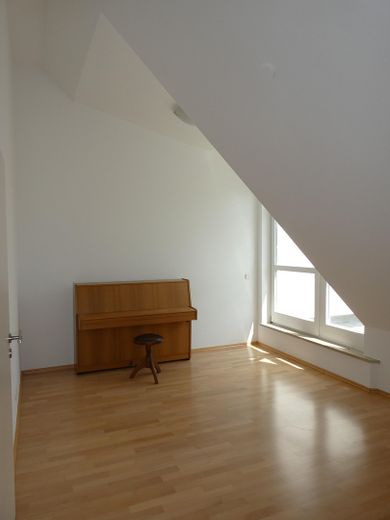 Hochwertige DHH in ruhiger Toplage München-Obermenzing – Zimmer 1 DG mit Dachterrasse