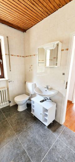 Helle 3-Zimmer-Wohnung mit Balkon und Bergblick – Foto 14