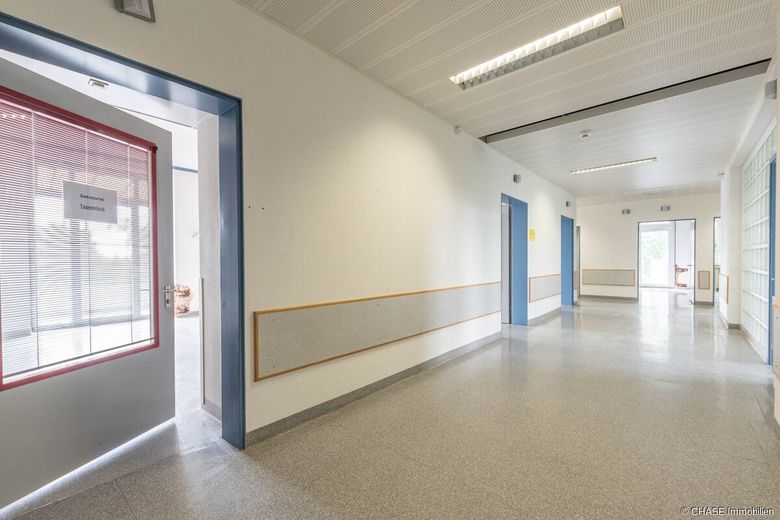 Großzügige Praxis- und Therapieräume im Gesundheitscampus - Gewerbefläche im 3. OG Links mieten! – Flur