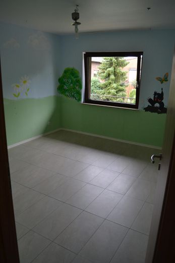 Doppelhaushälfte / Mehrgenerationenhaus / Mehrfamilienhaus / Haus – OG Zimmer