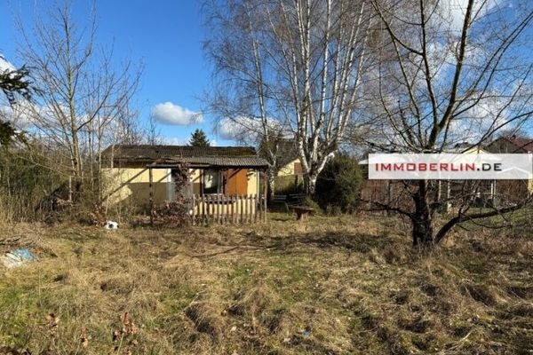 IMMOBERLIN.DE - Naturschönes Baugrundstück in familiärer Lage