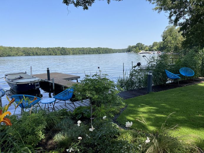 Villa am See im Speckgürtel von Berlin auf Zeit – Foto 16