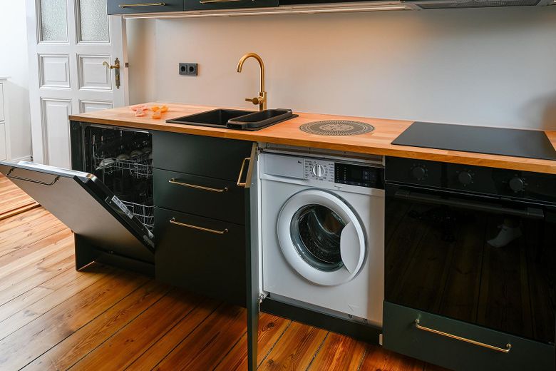 Wunderschöne vollmöblierte Altbau-Wohnung am Stadtpark Steglitz – Küche