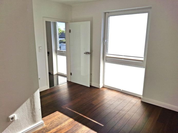 Exklusives Penthouse in Hamburg-Boberg, eigene Erdwärme, kein Hausgeld – Gäste- oder Arbeitszimer