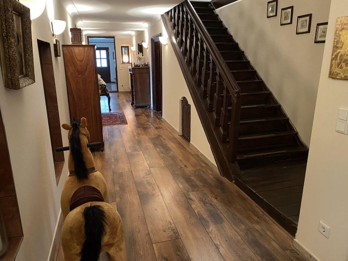 Willkommen, Flur im EG