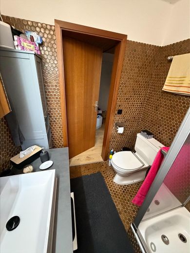 Weil der Stadt merkezinde büyük bir evde paylaşımlı daire odası – UG Bad