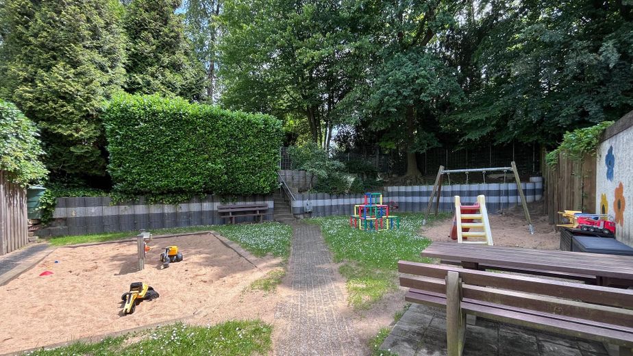 Spielplatz (WEG)