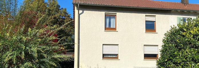 Familienfreundliche DHH mit großem Grundstück in Deizisau mit neuem iSFP – Südseite vor PV