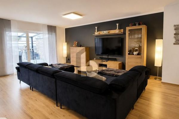 ESPACIO PARA LA FAMILIA, EL TRABAJO Y LA RENTABILIDAD EN UNA ZONA TRANQUILA