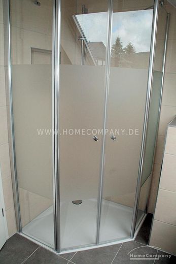Helle Dachgeschoss- Wohnung „Panoramablick“ in einem modernen und komfortablen Mehrfamilienhaus in Nickenich bei Andernach! – e8e6315ae9047793152d3943992cfd1324a580d7.jpg