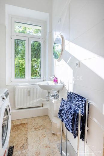28043 HomeCompany Möbliert/Furnished 4-Zimmer Wohnung in Leipzig max. 6 Personen – 63775ce4818040093a059ec9e4ec041699d321c9.jpg
