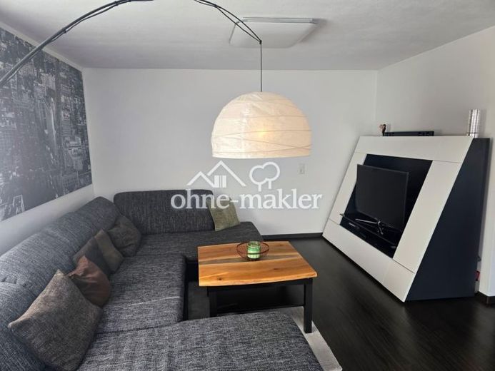 Modernisierte 3,5–4-Zimmer-Wohnung mit hochwertiger Ausstattung, Balkon & Stellplatz in ruhiger Lage – Foto 1