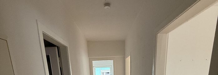 Gut geschnittene 2 Zimmerwohnung KDB – Flur