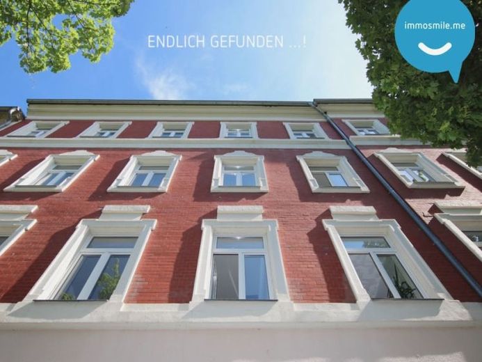 Balkon • zentrumsnah am BRÜHL • 2 Raum • Tageslichtbad mit Wanne und Dusche • Mal Anschauen !? – Foto 1