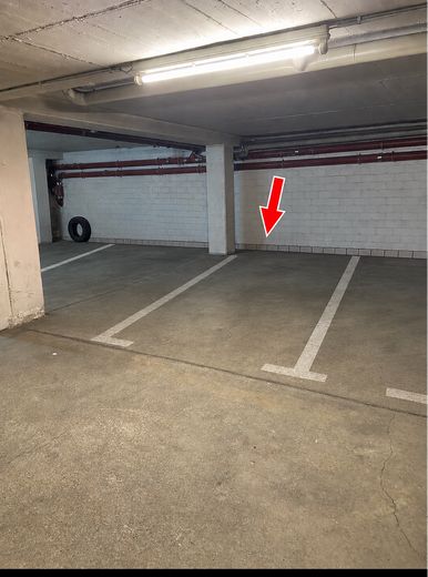 PROVISIONSFREI! ÜBER DEN DÄCHERN UERDINGENS – Tiefgaragenplatz