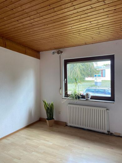 Wolnostojący budynek firmowy o pow. ok. 95 qm – klimatyzowany – idealny dla firm rzemieślniczych, biura, małego magazynu itp. – Büro 3
